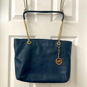 Michael Kors Jet Set Large Leather Chain Tote